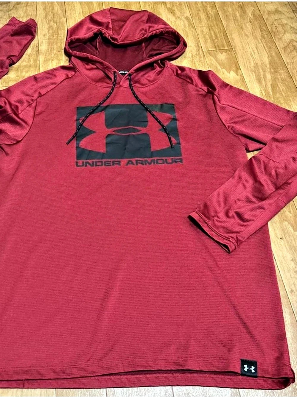 Under Armour Men's Red Long Sleeve Hoodie Size Large